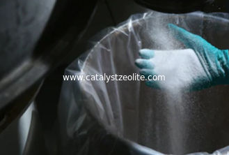 26mm άσπρη γάμμα αλουμίνας phla γ-Al2O3 ή Al2O3 θ- μορφή κρυστάλλου υποστήριξης καταλυτών ανανά σφαιρική